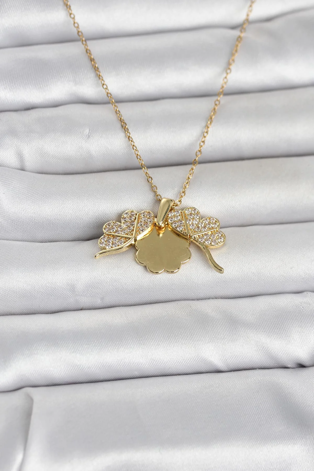 316L Çelik Gold Renk Açılabilir Yonca Model Zirkon Taşlı Kadın Kolye görsel 2