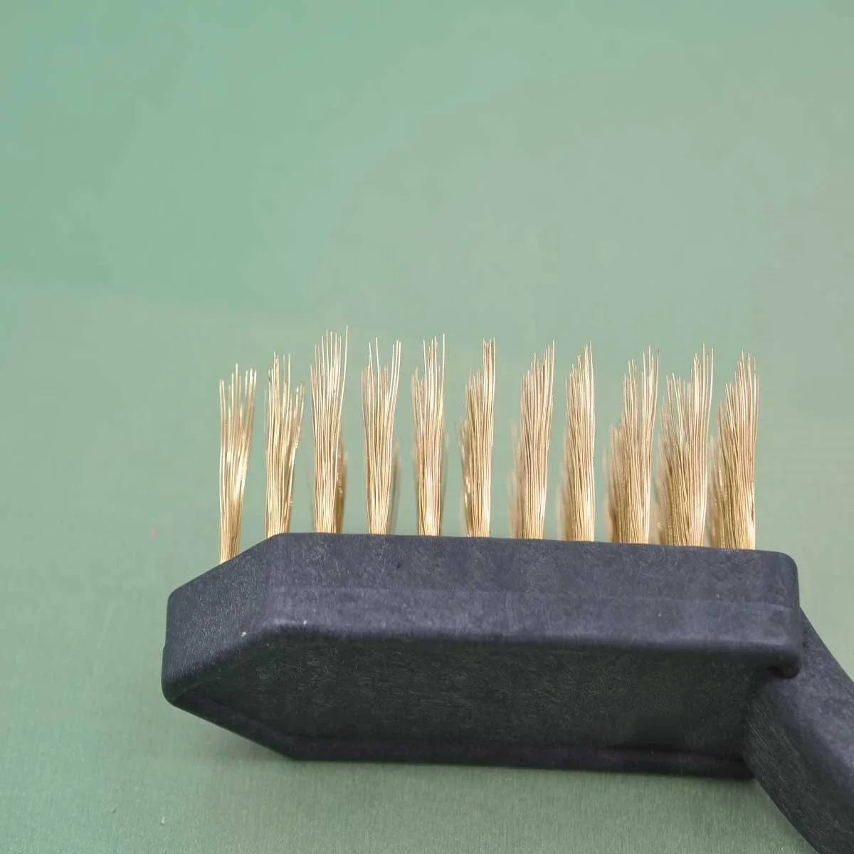 Metal Tel Fırça Plastik Saplı Pas Kir Sökme Tezleme Fırçası görsel 3