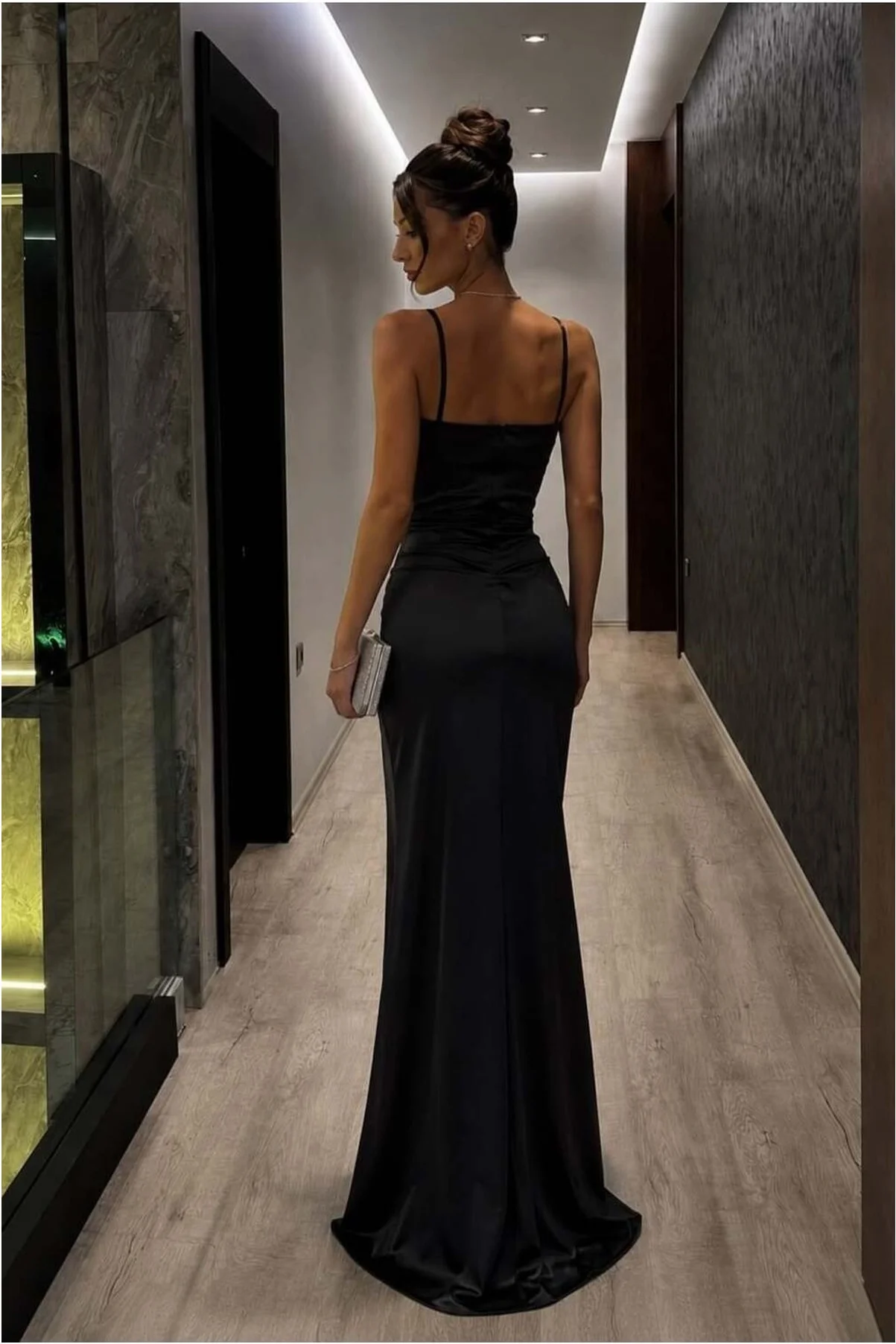 Saten Yırtmaçlı Elbise Yaka Askılı Abiye Kumaş Kalp görsel 3