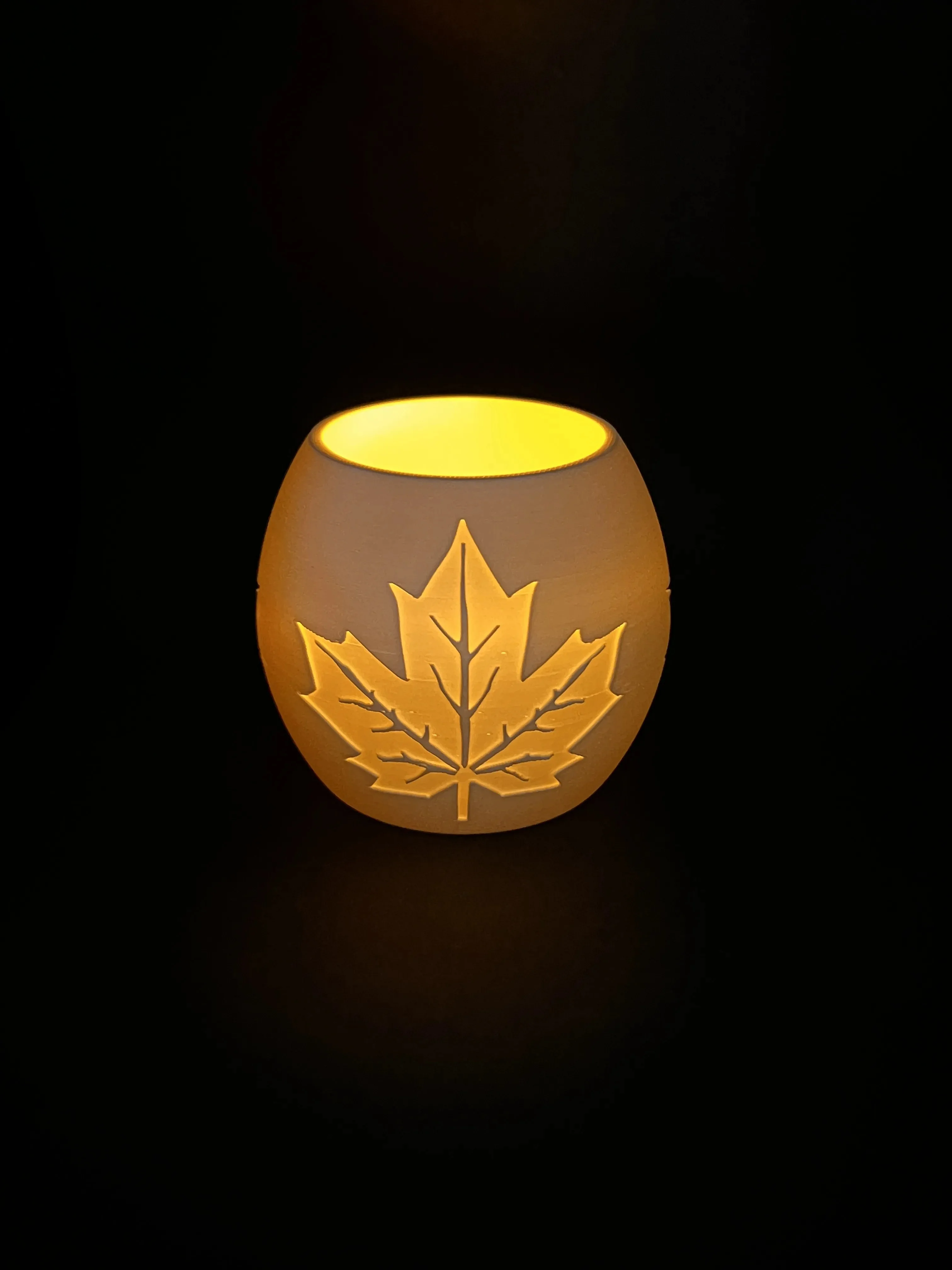 3D Baskı Akçaağaç Yaprağı Kabartmalı Tealight Mumluk Dekoratif Sonbahar Feneri Şamdan Masa Süsü görsel 2