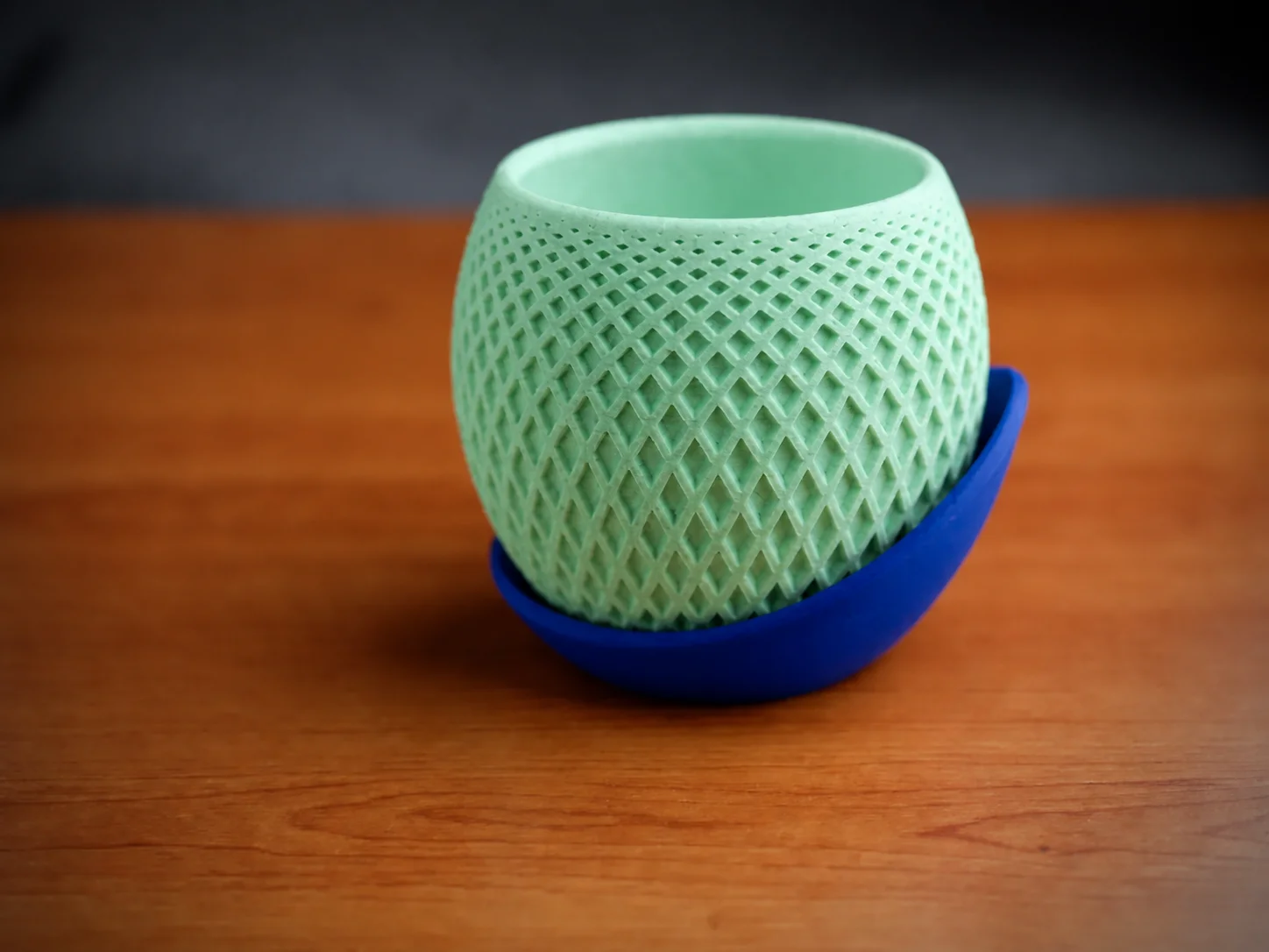 3D Baskı Küre Saksı - Kafes Dokulu İki Parçalı Dekoratif Saksı - Mint-Mavi