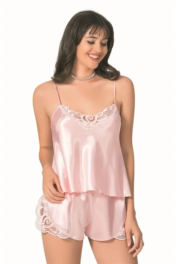 Şık Tasarım Yumuşak Dokulu Dantel İşlemeli Somon Saten Babydoll Şort Takımı