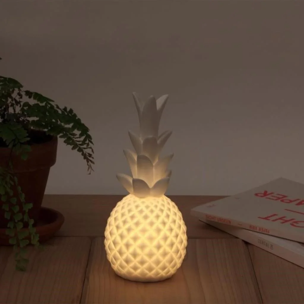 Ananas Şeklinde Desenli Büyük Boy Pilli Masa ve Gece Lambası (adet fiyatıdır) görsel 3