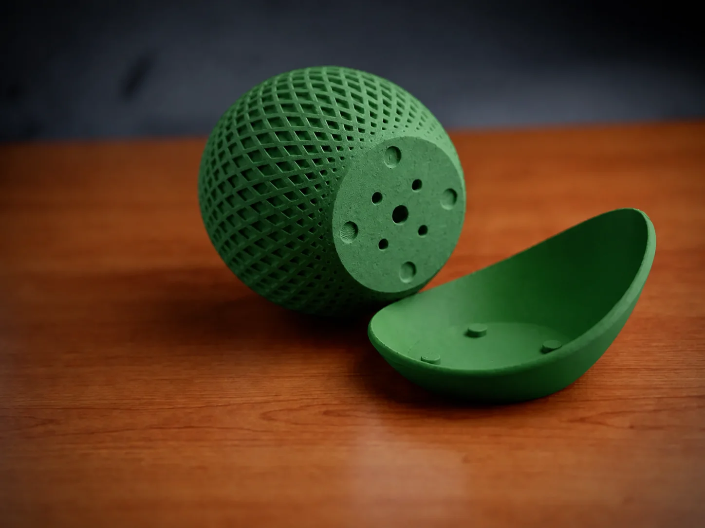 3D Baskı Küre Saksı - Kafes Dokulu İki Parçalı Dekoratif Saksı - Yeşil-Yeşil görsel 2
