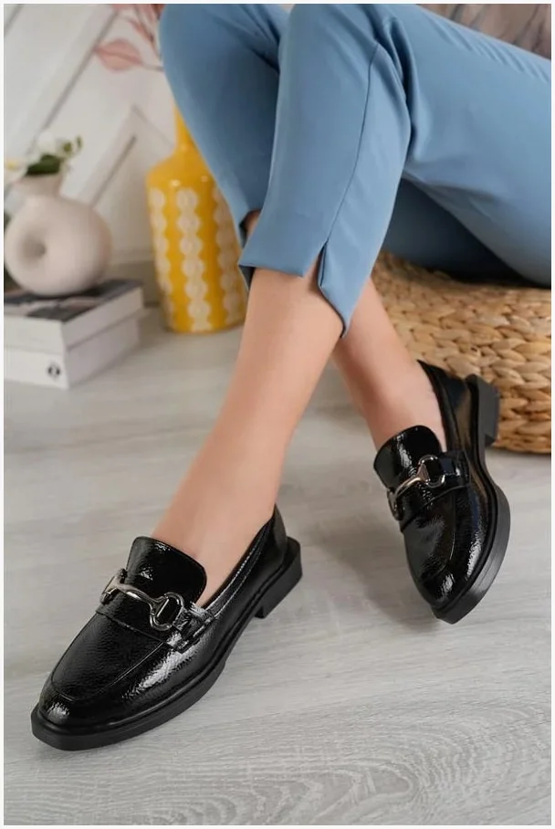 Kadın Loafer Tokalı Ayakkabı Ayakkabı Topuklu Taban Kalın Casual Günlük Deri Zincir