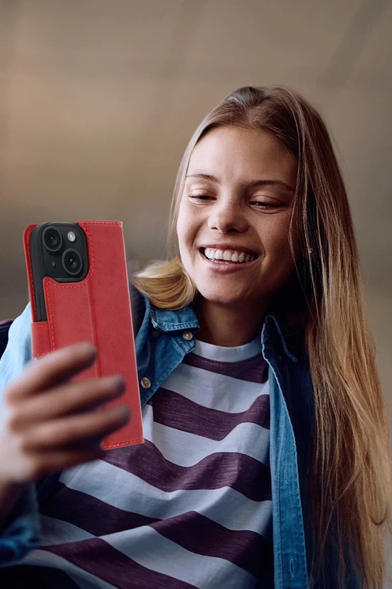Apple iPhone 15 Trend S Plus Kapaklı Kılıf - Taba görsel 3