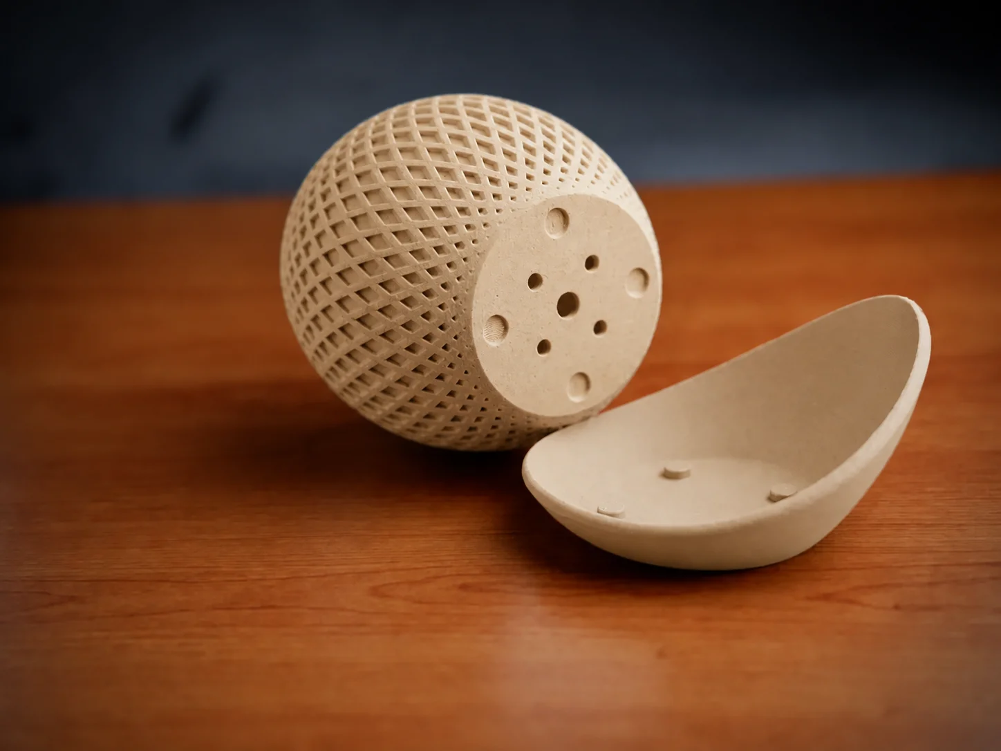 3D Baskı Küre Saksı - Kafes Dokulu İki Parçalı Dekoratif Saksı - Bej-Bej görsel 2