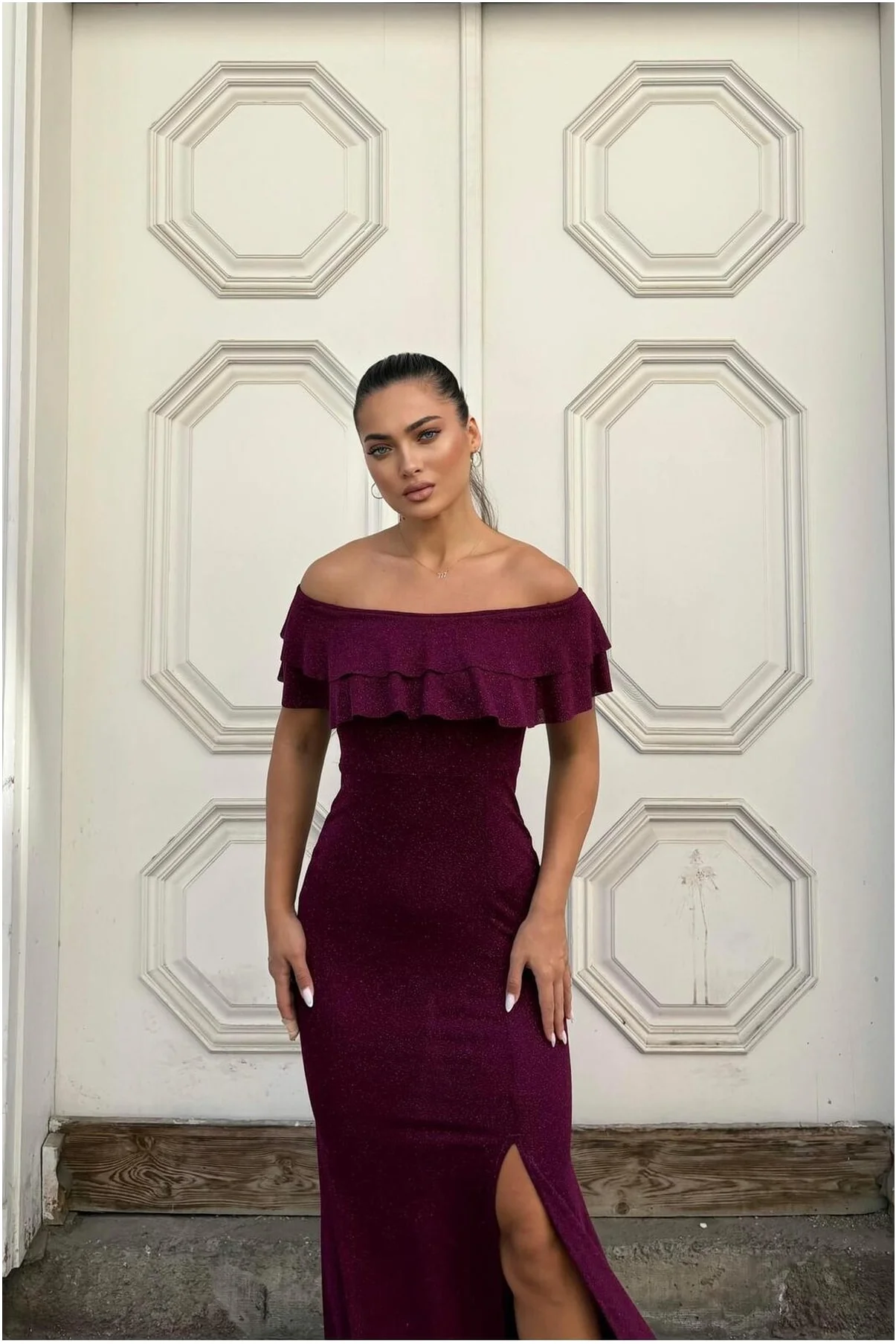 Kadın Modern Stil Krep Kumaş Straplez Yırtmaçlı Abiye Elbise