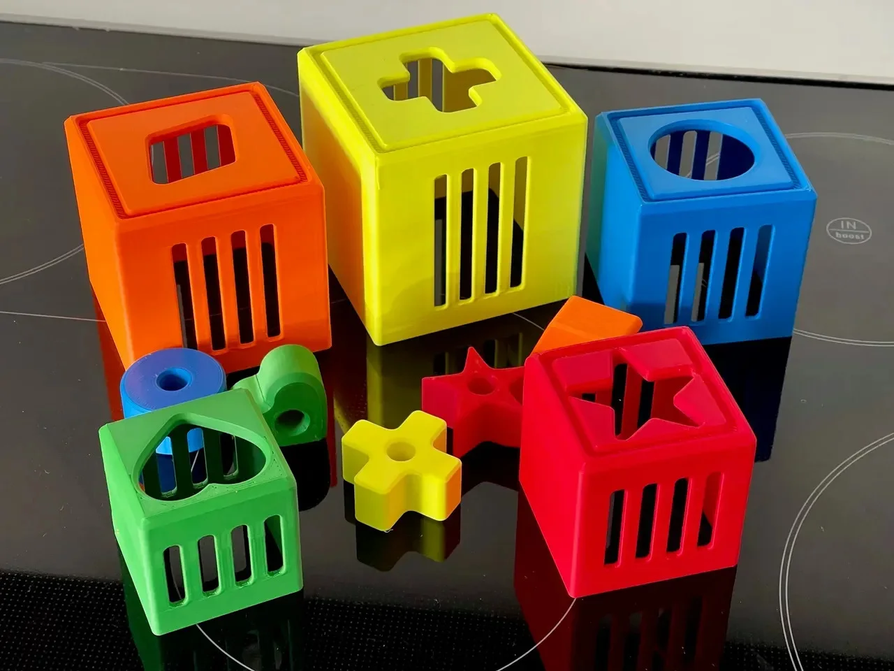 3D Baskı Kafesli Şekil Kutuları İç İçe Geçme Seti - Renkli Şekil Sıralama ve Yığma Kutuları, Boyut/Şekil Öğretim Materyali