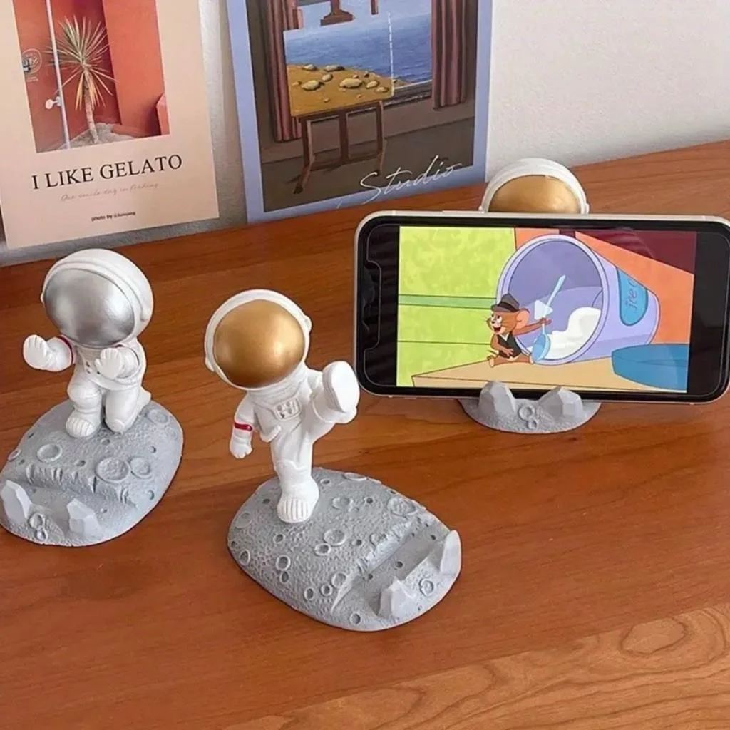 Mini Astronot Model Telefon ve Tablet Tutucu Standı görsel 2