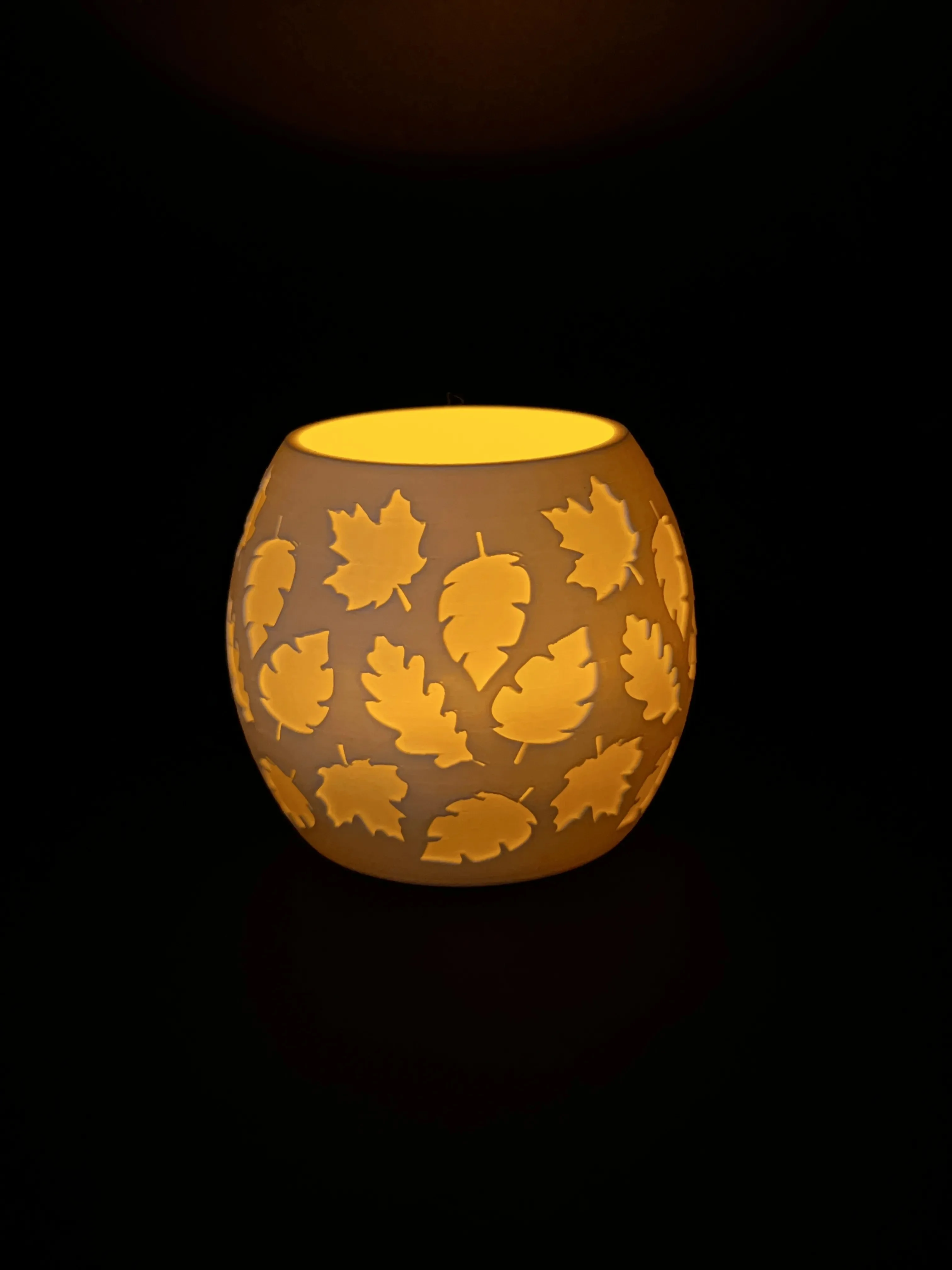 3D Baskı Yaprak Desenli Tealight Mumluk Sonbahar Yaprakları Kabartmalı Dekoratif Şamdan Masa Süsü görsel 2