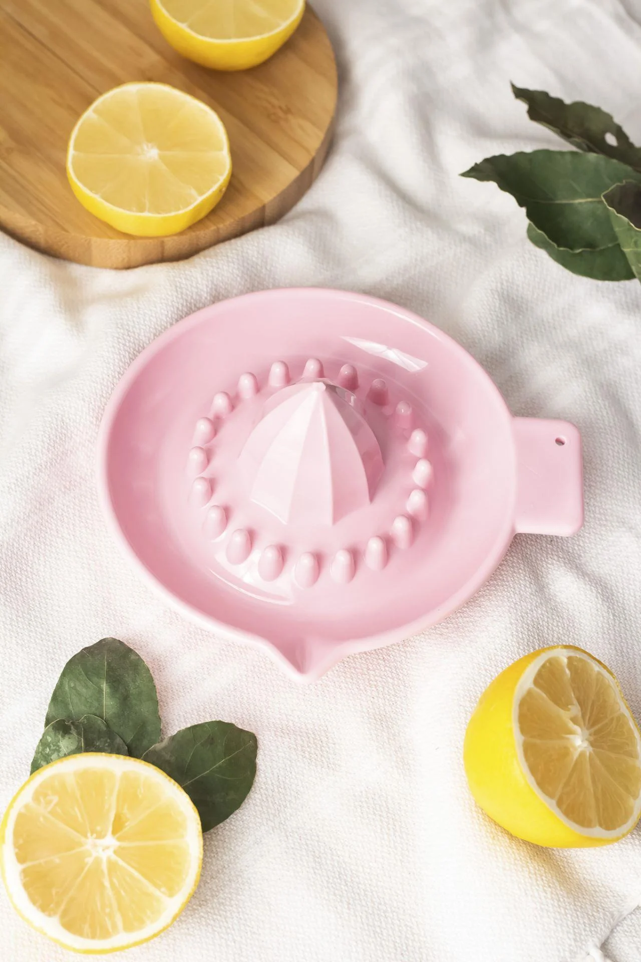 Akrilik Koyu Pembe Limon Sıkacağı Pratik Limon Sıkacağı görsel 3