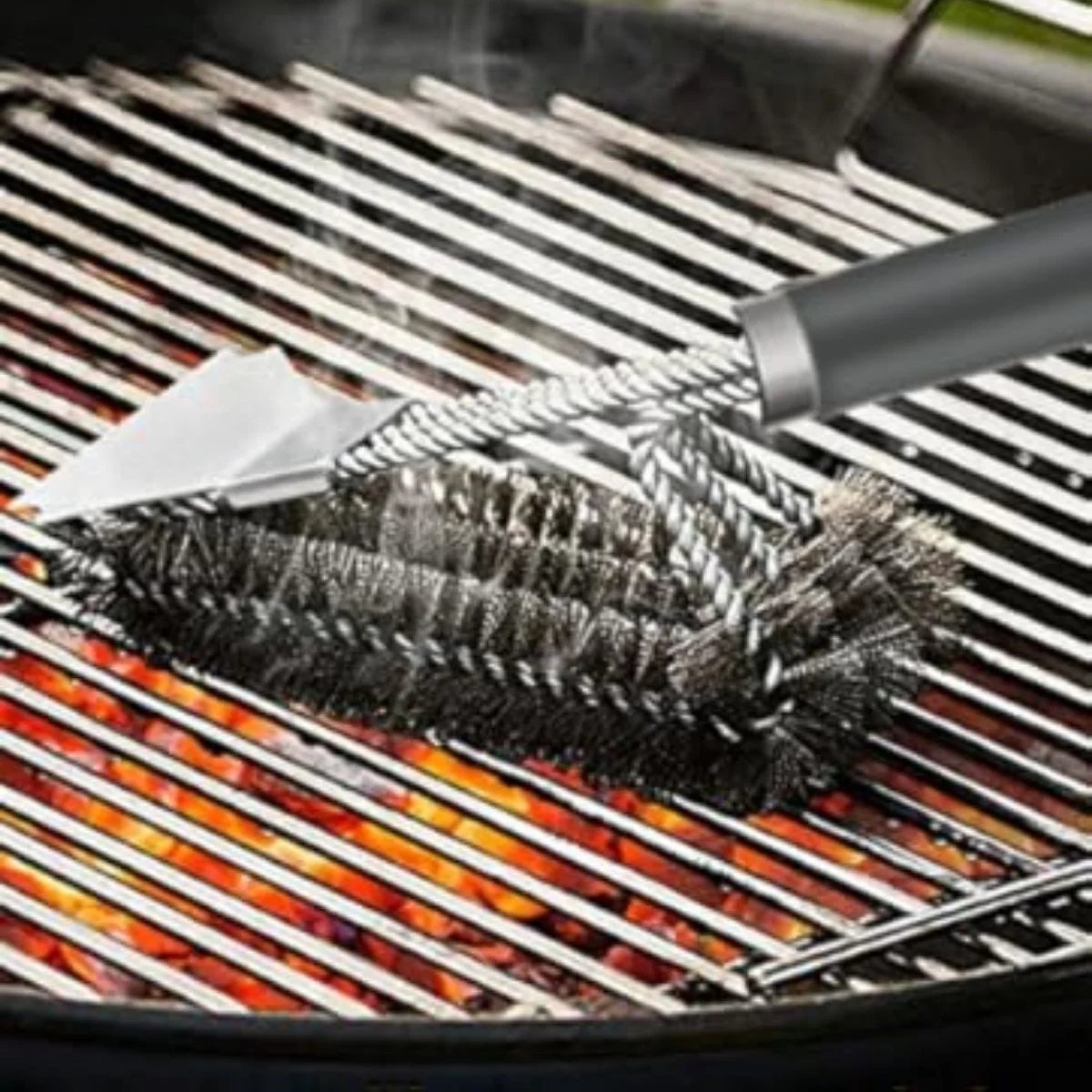 Mangal Izgara Temizleme Fırçası – Paslanmaz Çelik Telli, Uzun Saplı Grill Temizlik Aparatı Mangal Temizlik Fırçası görsel 4