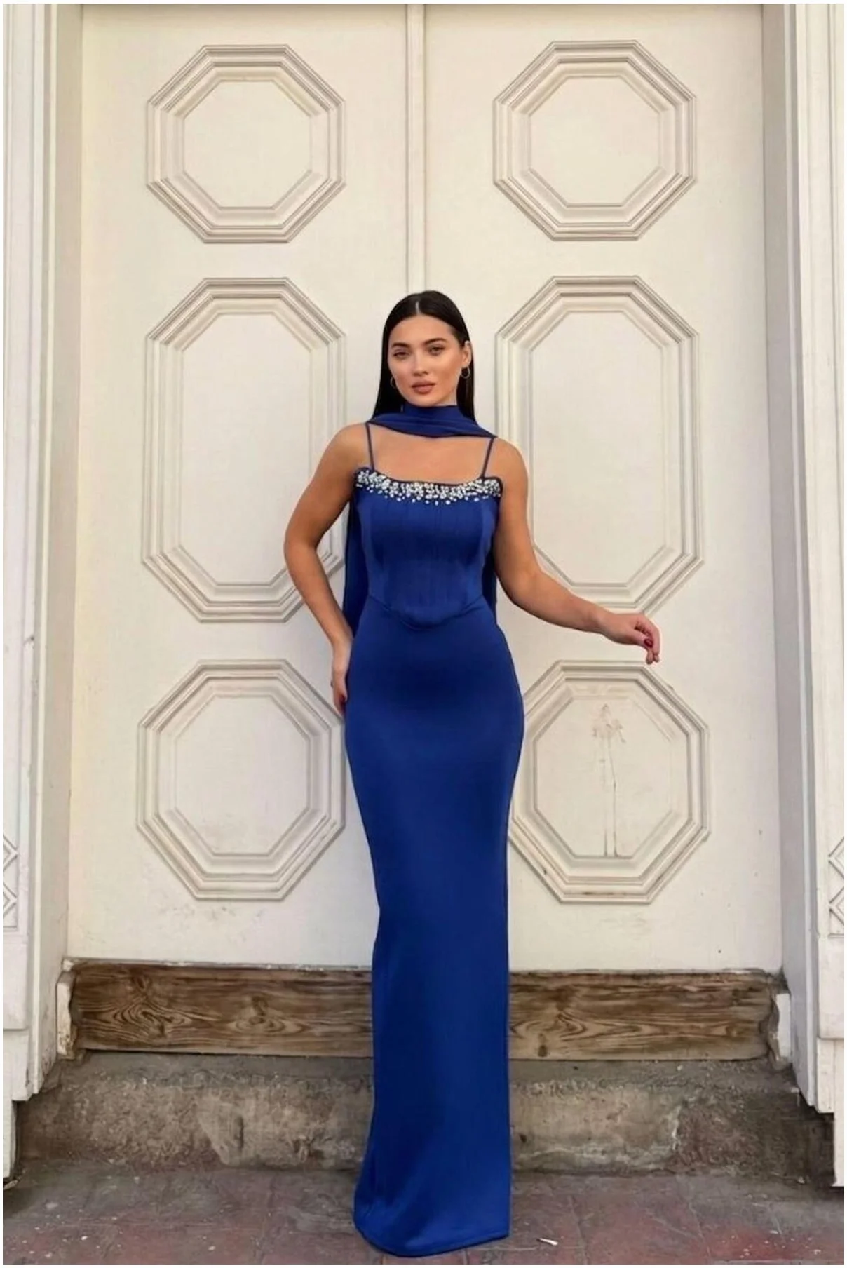 Kadın Modern Stil Scuba Esnek Kumaş Straplez Balık Kesim Abiye Elbise