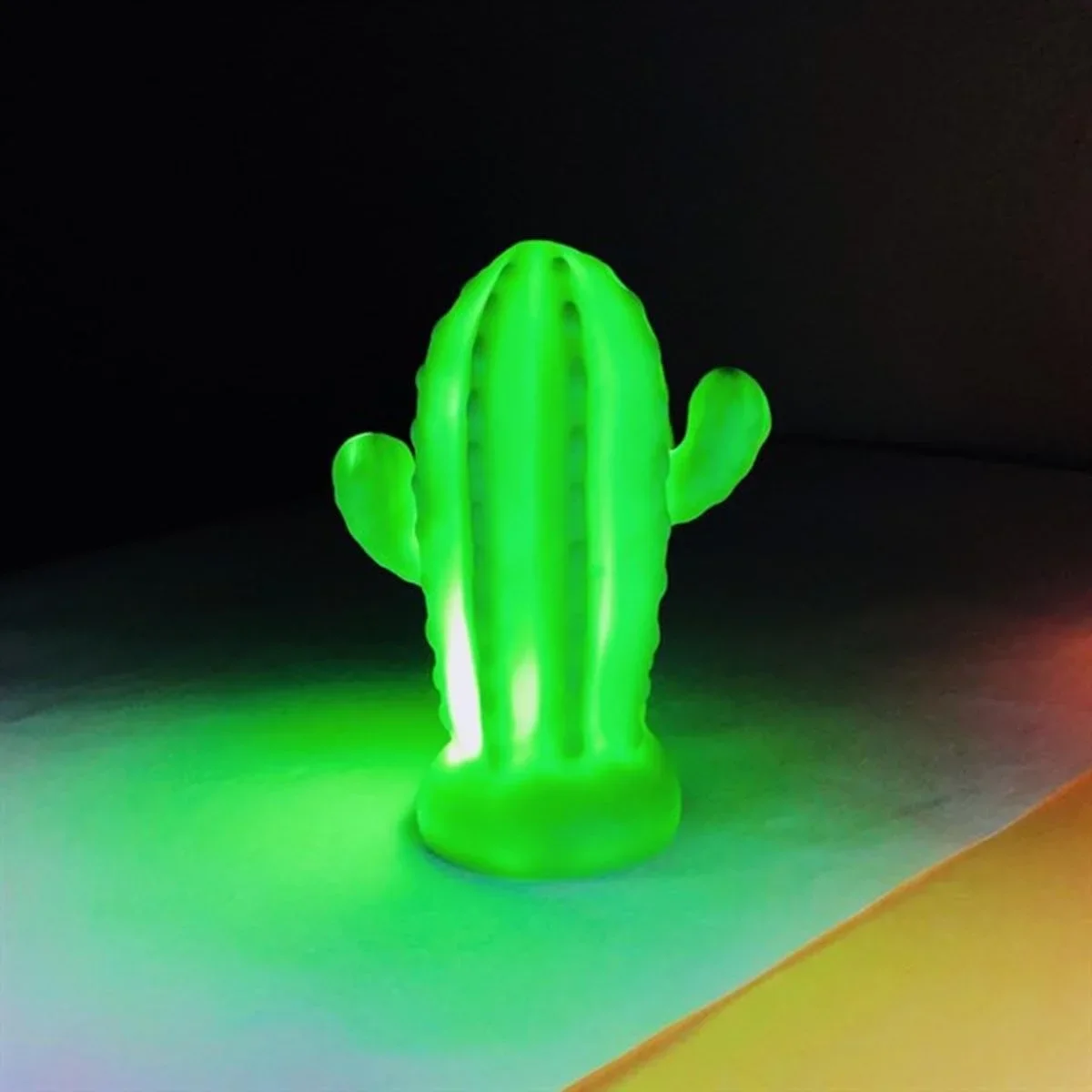 Pilli Silikon Led Işıklı Sevimli Kaktüs Gece Lambası Aydınlatması görsel 2