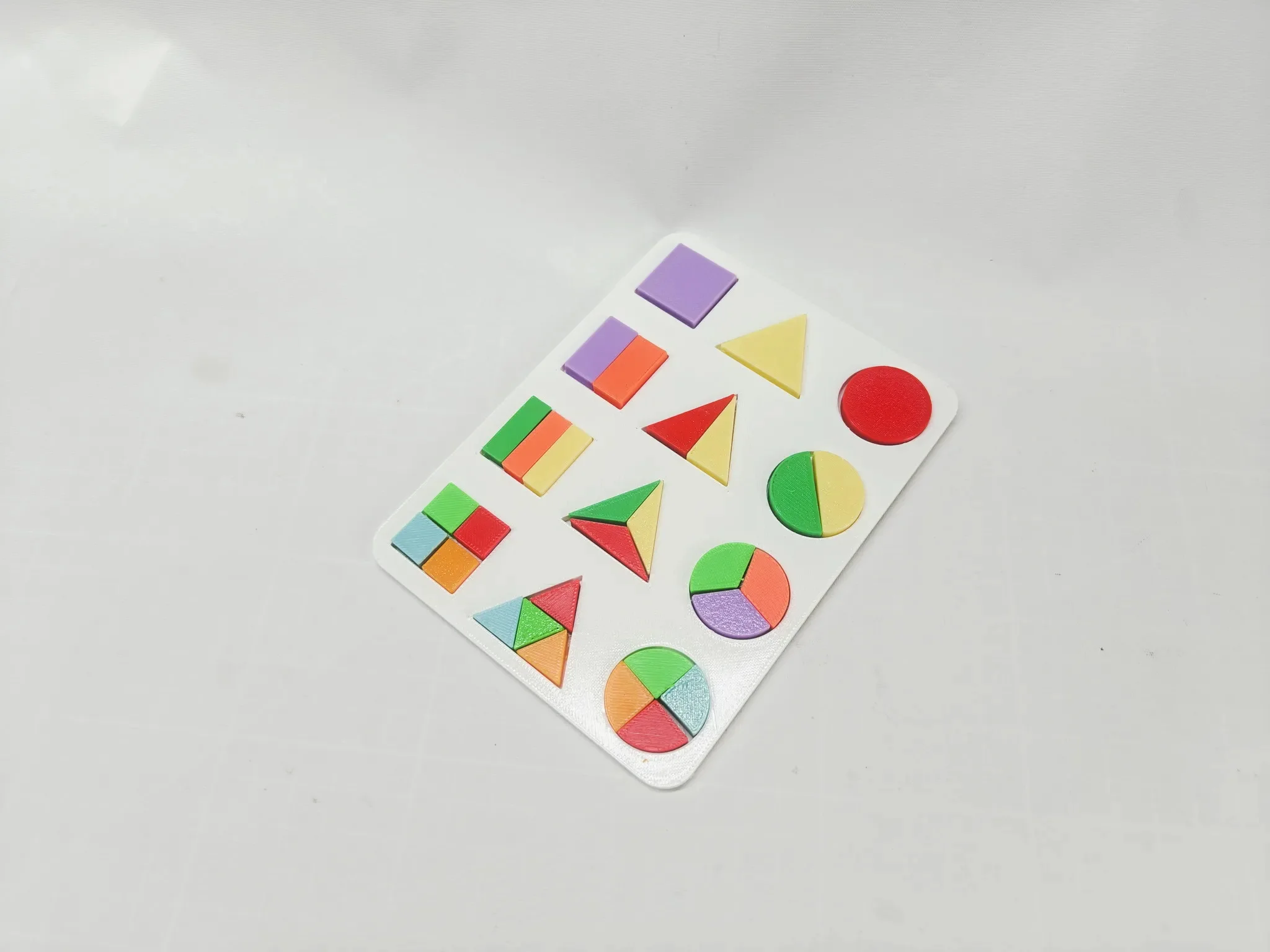 3D Baskı Geometrik Şekiller ve Kesirler Eğitim Seti - Renkli Şekil Eşleştirme Puzzle, Montessori Öğretim Materyali görsel 2
