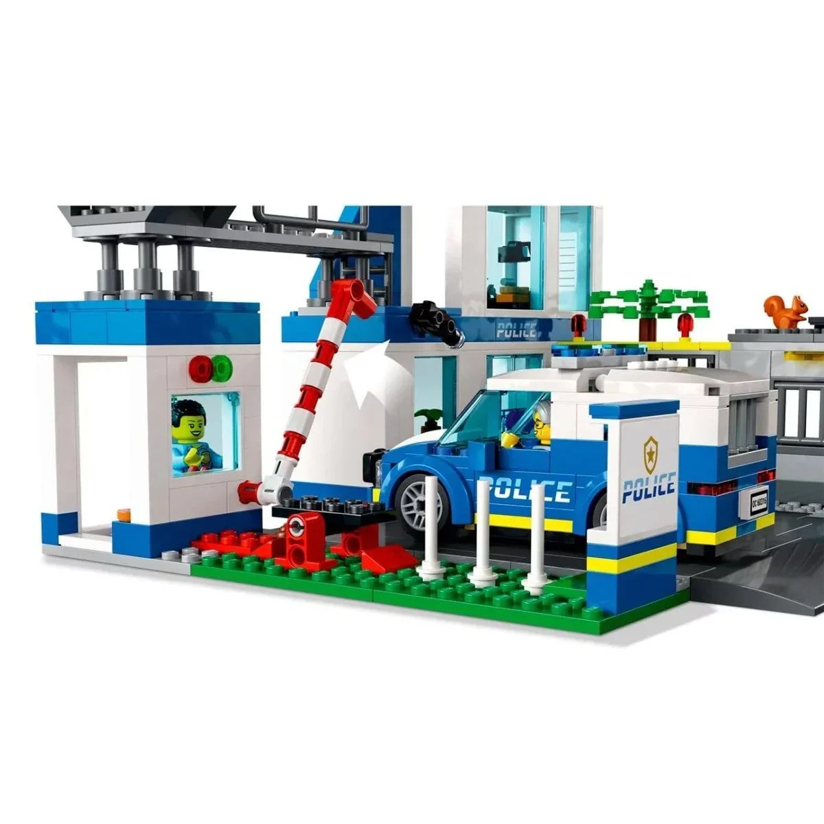 60316 Lego City - Polis Merkezi 668 parça +6 yaş görsel 3