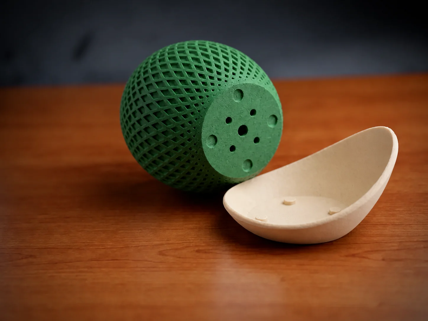 3D Baskı Küre Saksı - Kafes Dokulu İki Parçalı Dekoratif Saksı - Yeşil-Bej görsel 2