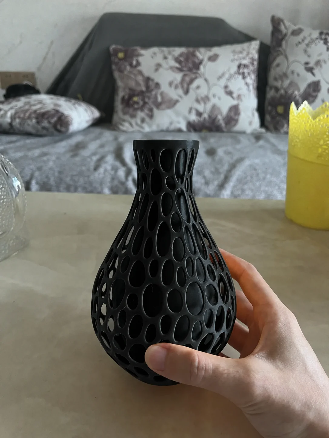 3D Baskı Petek Dokulu Vazo - Delikli Dekoratif Vazo-Siyah görsel 2