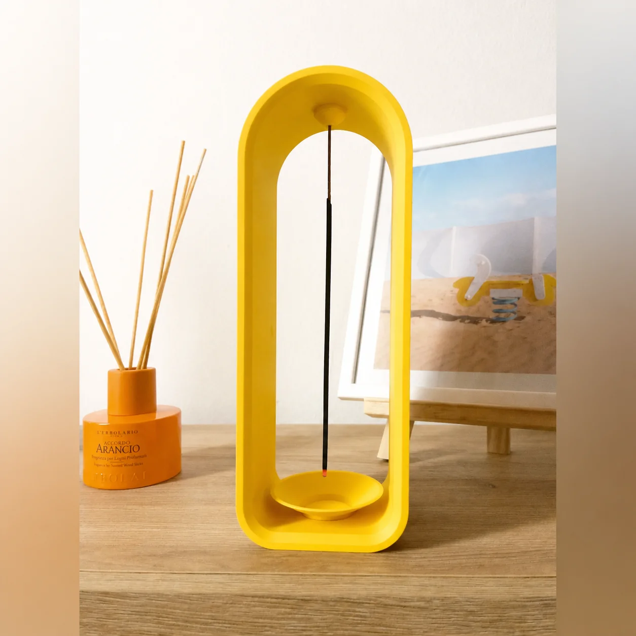 3D Baskı The Shrine Tütsülük - Modern Kemer Formlu Tütsü Tutucu-Sarı görsel 3
