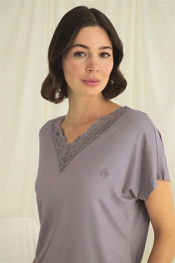 Kısa Kollu V Yakalı Dantelli Pijama Takımı görseli