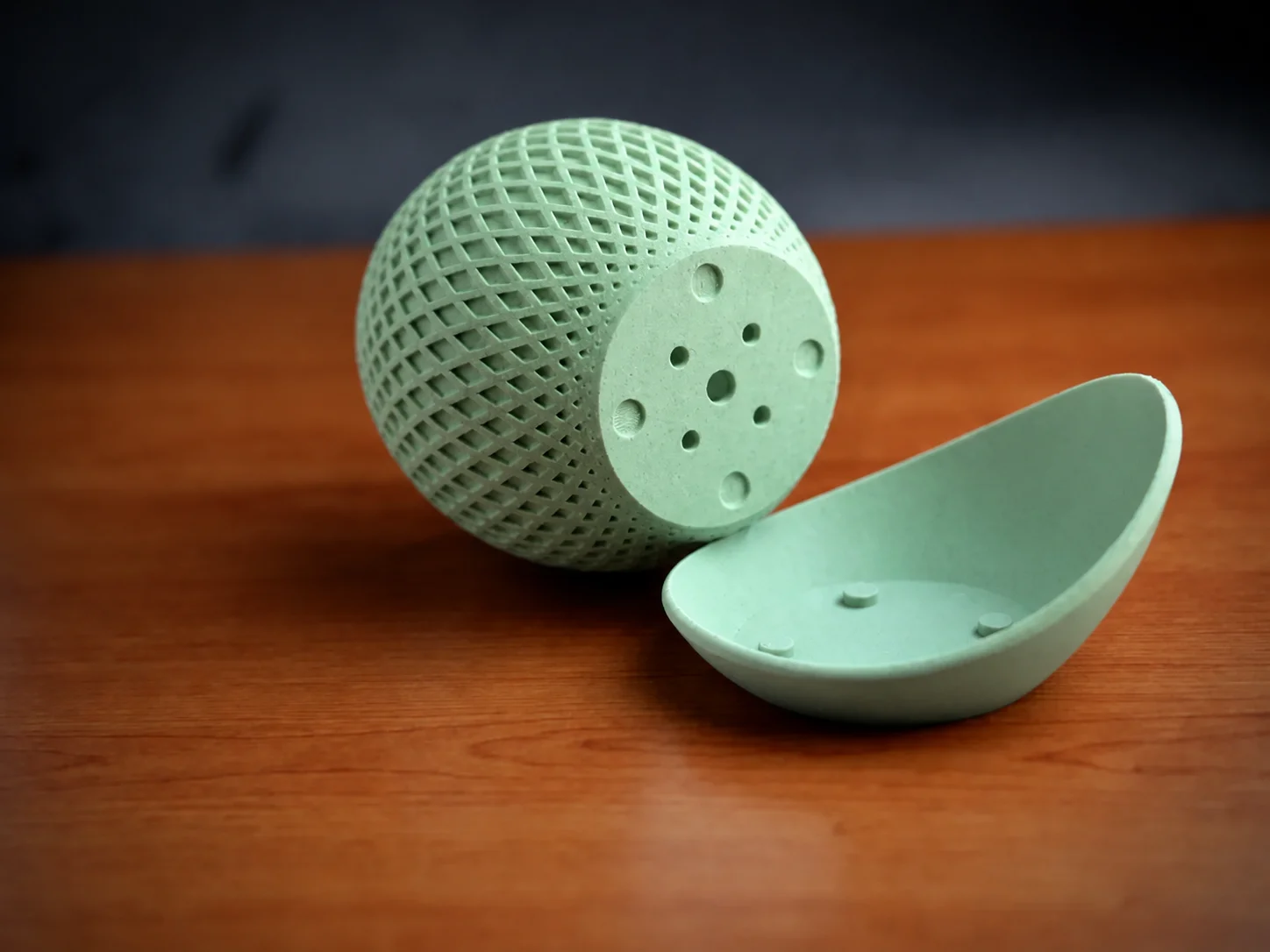 3D Baskı Küre Saksı - Kafes Dokulu İki Parçalı Dekoratif Saksı - Mint-Mint görsel 2