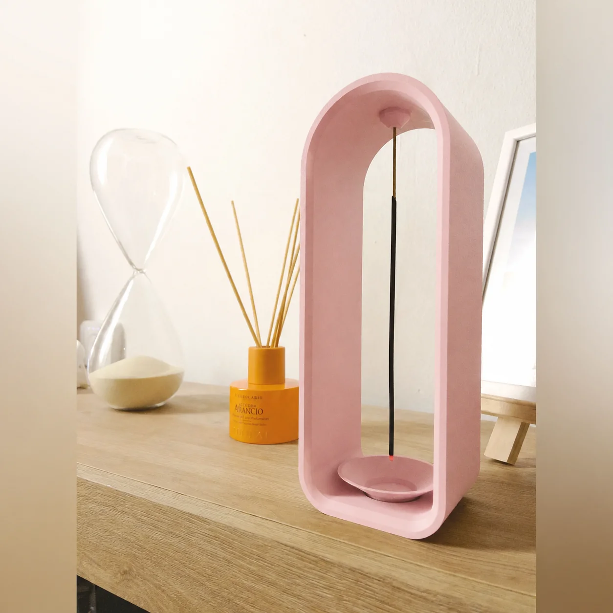3D Baskı The Shrine Tütsülük - Modern Kemer Formlu Tütsü Tutucu-Pembe görsel 2