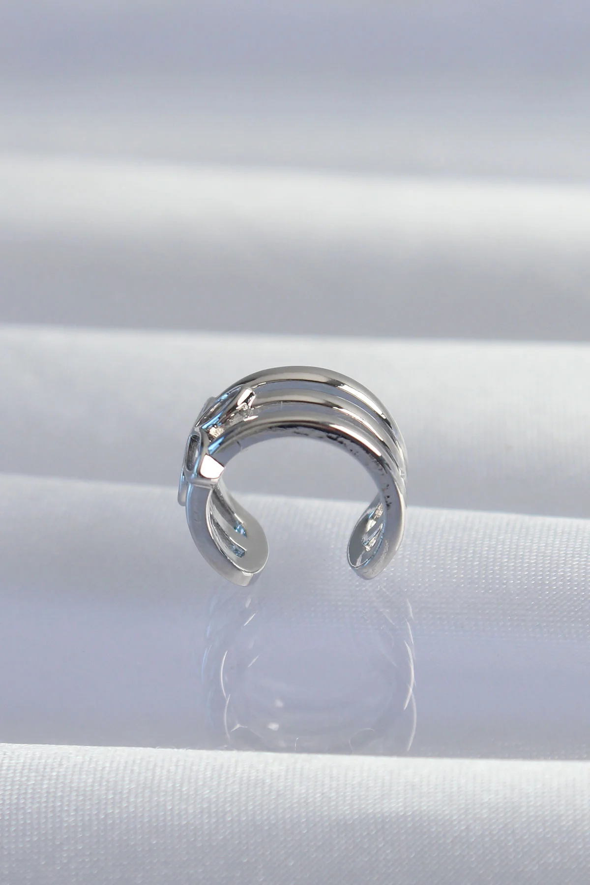 Pirinç Gümüş Renk Yonca Earcuff Küpe görsel 2
