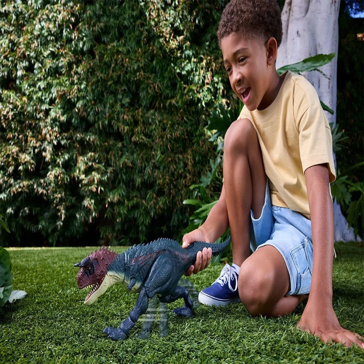 JKG85 Jurassic World Carnotaurus Figürü görsel 6