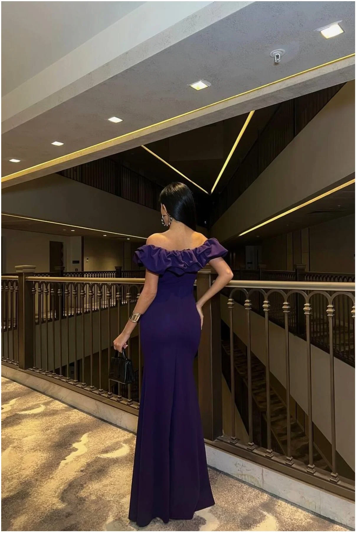 Kadın Trend Model Kare Yaka Yırtmaçlı Kısa Kollu Abiye Elbise görsel 3