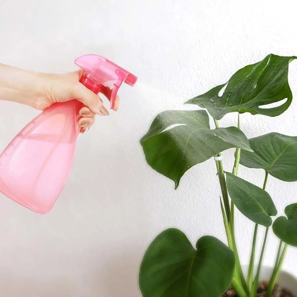Çok Amaçlı Fısfıs Çiçek Sulama Plastik Su Sprey Şişesi 700 ml TP-219 - 1 Adet Stokta Olan Renk Gönderilir görsel 3