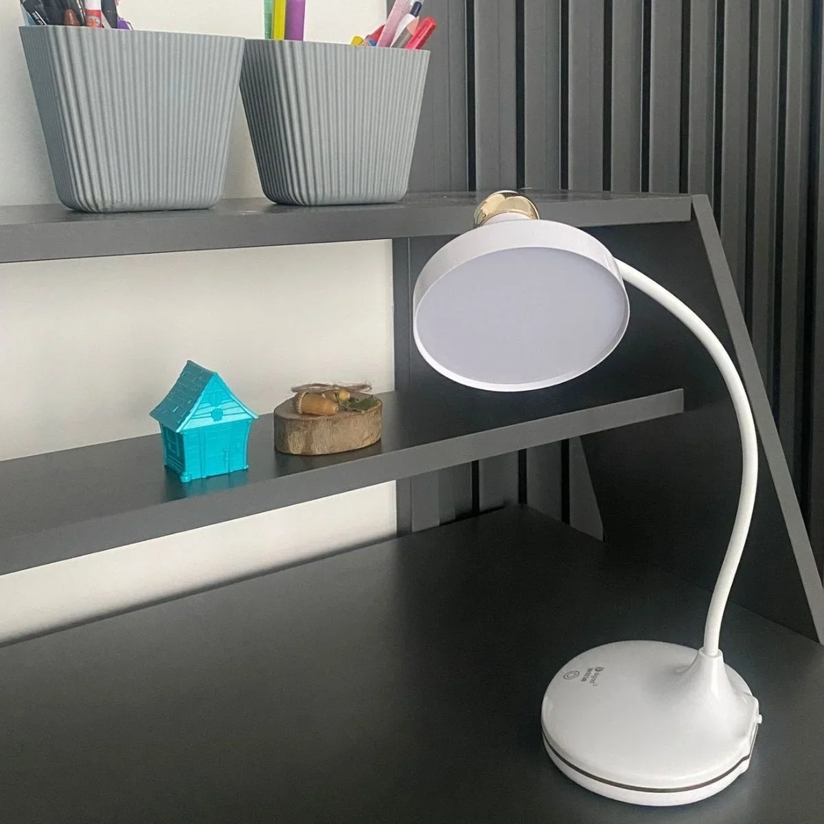 Dokunmatik 3 Farklı LED Işıklı Çalışma Masası Üstü Lamba görsel 3