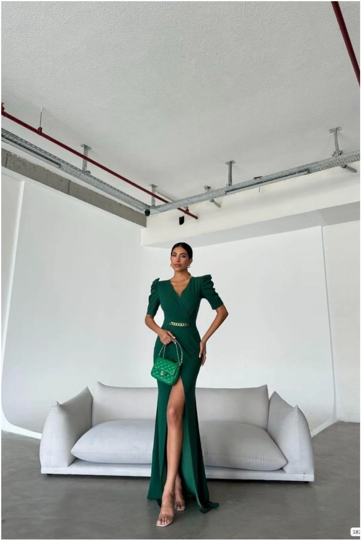 Kadın Şık Detay Kruvaze Yaka Yırtmaçlı Maxi Uzun Kollu Abiye Elbise görsel 2
