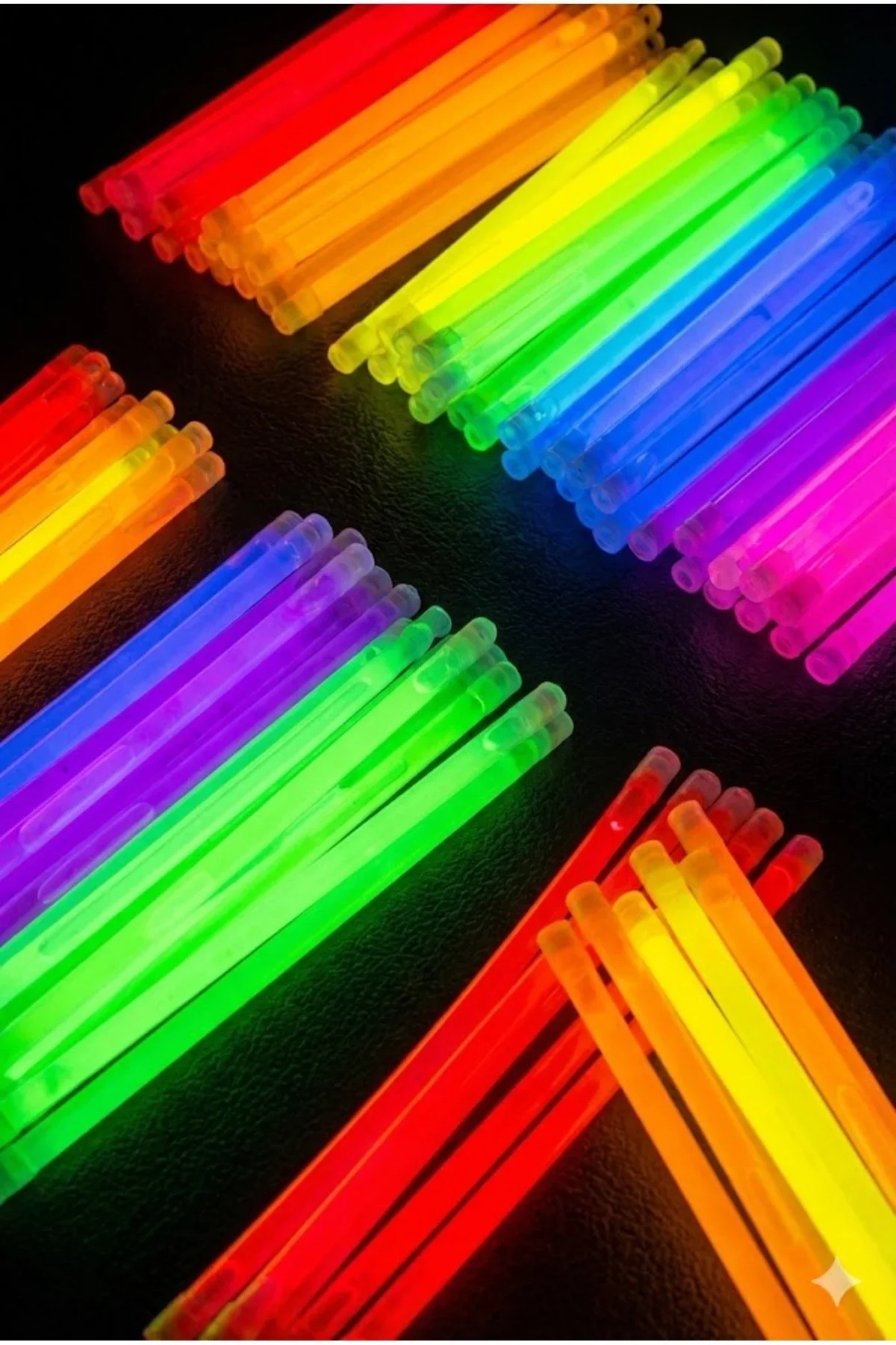 100 Adet Fosforlu Glow Stick Parti Seti | Bileklik, Kolye ve Eğlenceli Işık Çubukları görsel 3