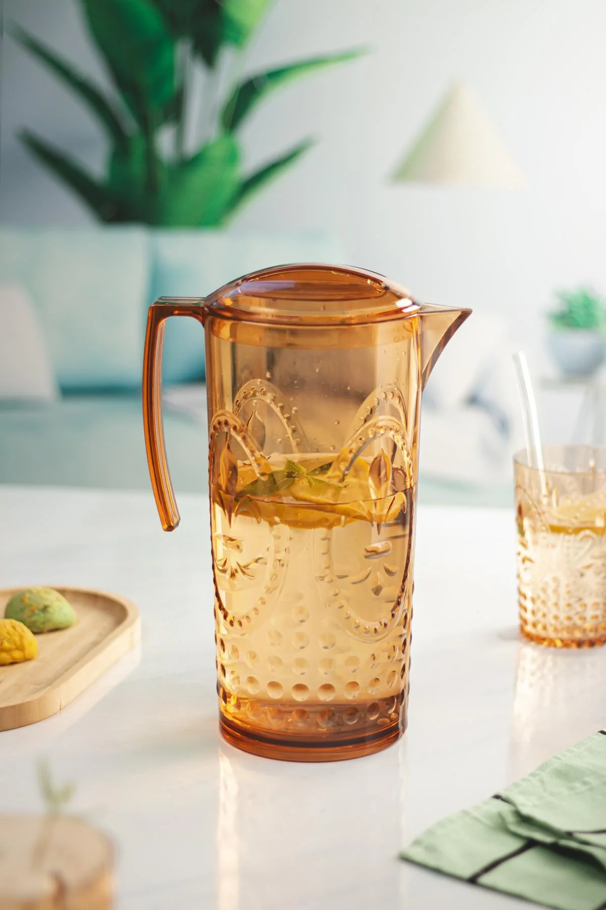 Akrilik Bal Sürahi 2,3 lt Ve 6'lı Su Meşrubat Kahve Yanı Bardağı 400 ml Seti ( Cam Değildir ) görsel 3