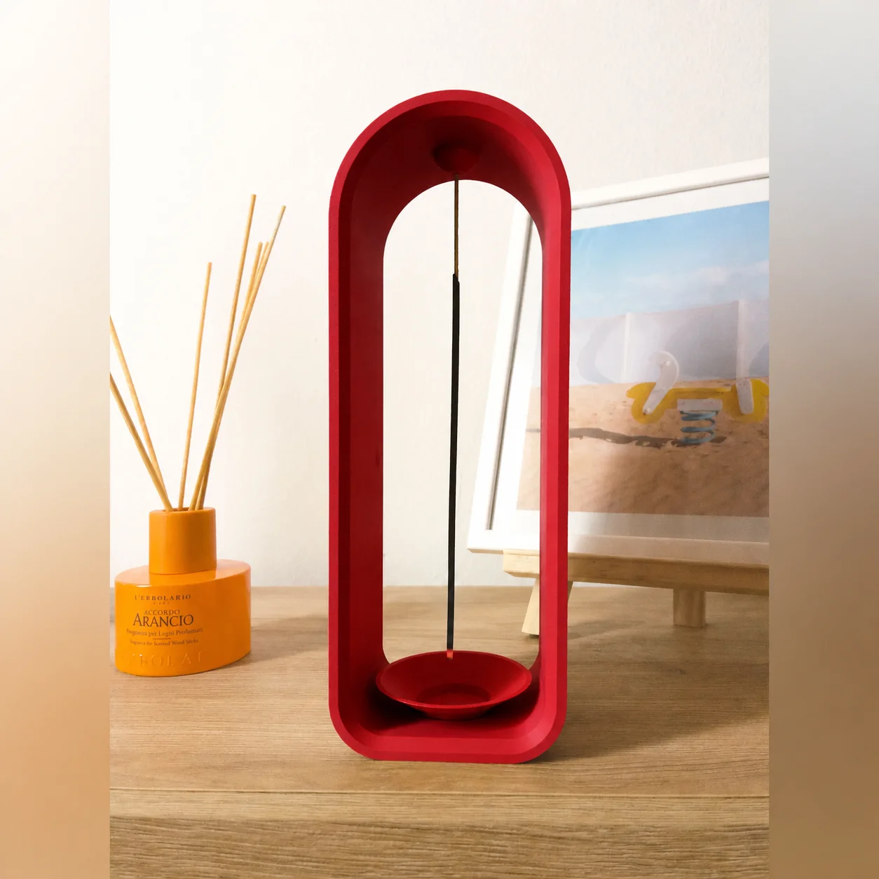 3D Baskı The Shrine Tütsülük - Modern Kemer Formlu Tütsü Tutucu-Kırmızı görsel 3