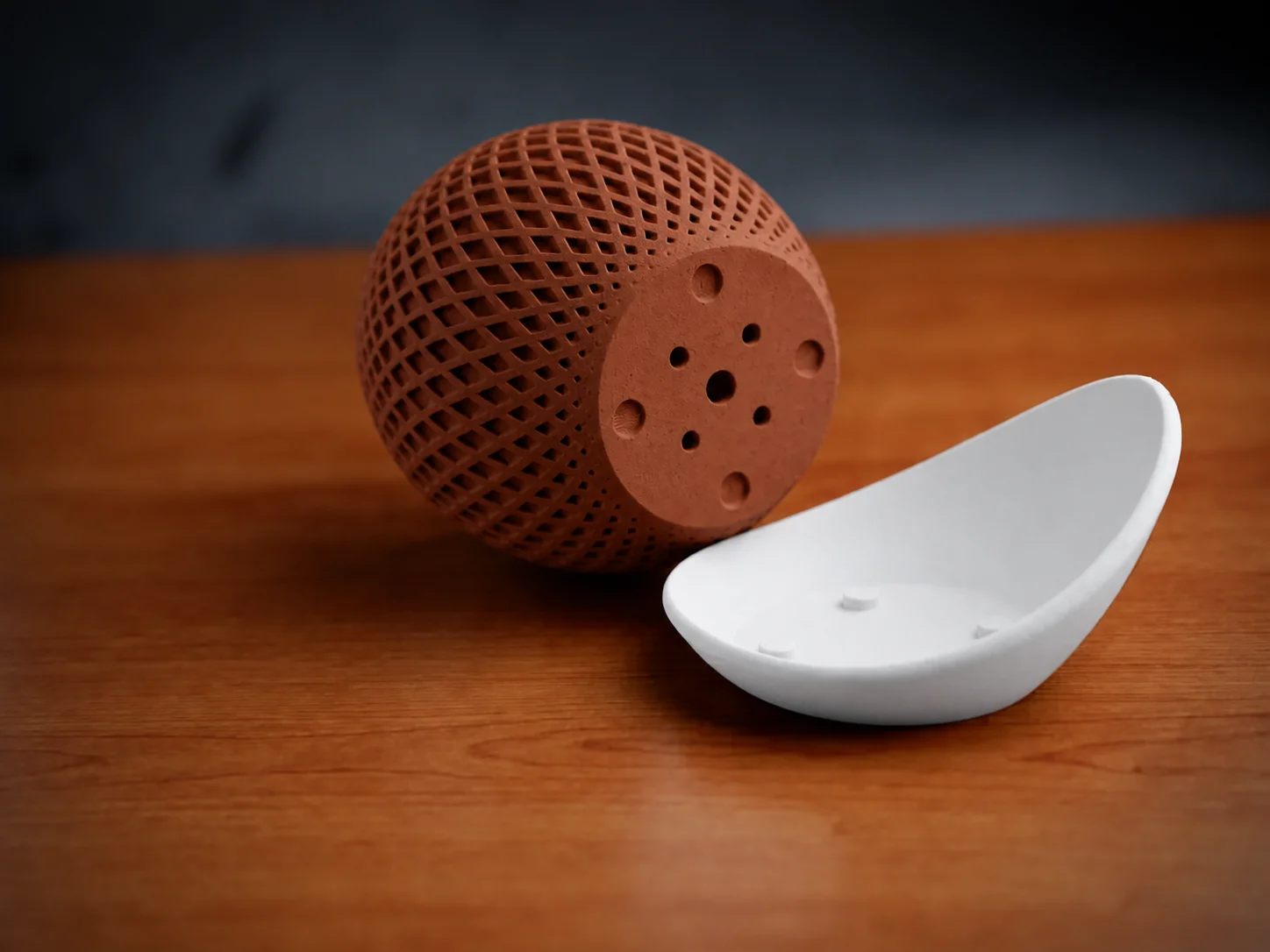 3D Baskı Küre Saksı - Kafes Dokulu İki Parçalı Dekoratif Saksı - Kahverengi-Beyaz görsel 2