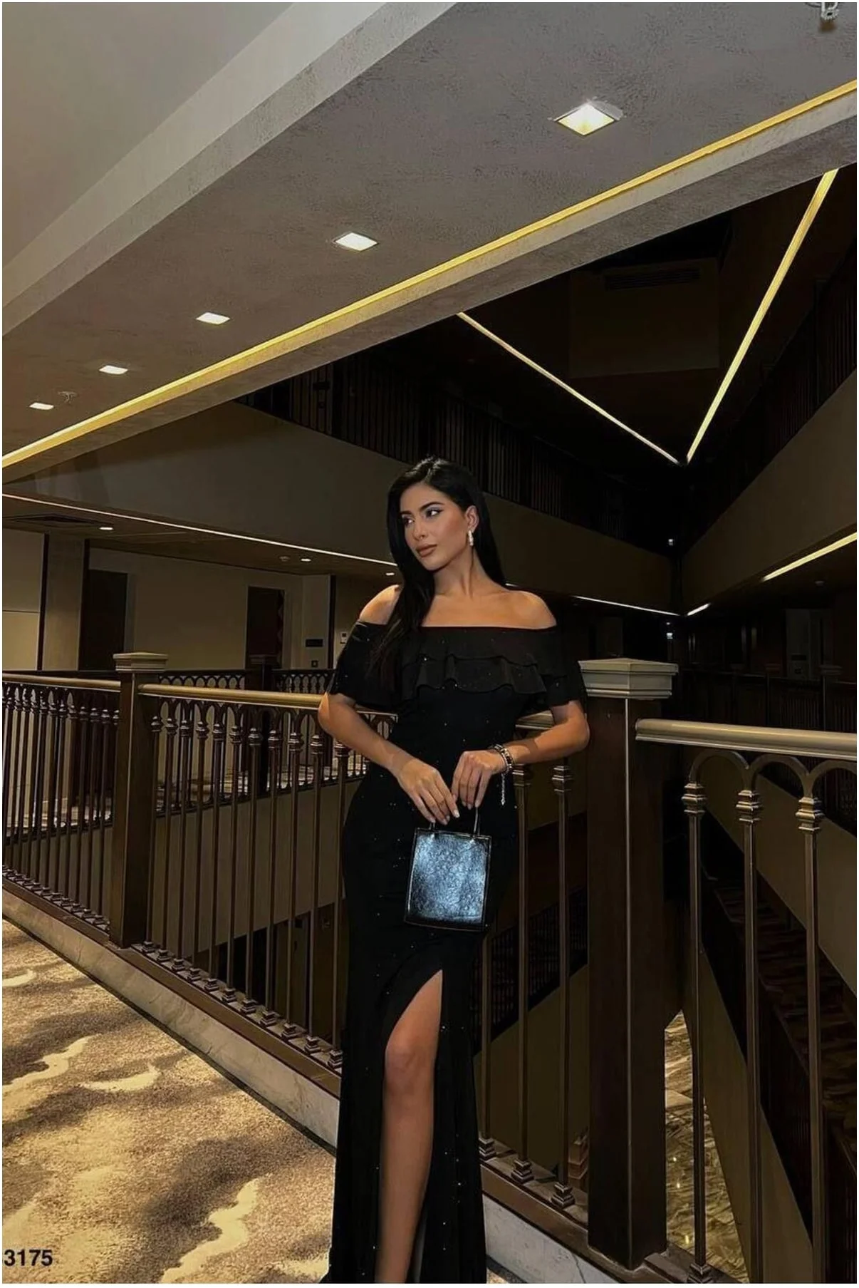 Kadın Modern Stil Krep Kumaş Straplez Yırtmaçlı Abiye Elbise