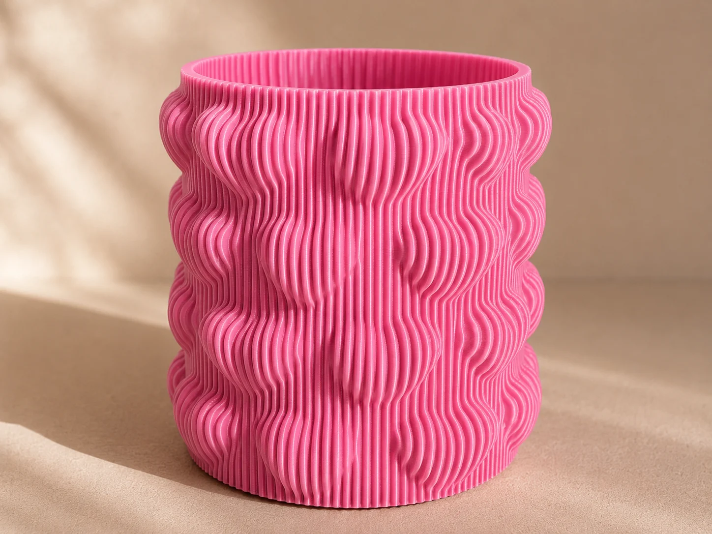 3D Baskı Kalpli Dekoratif Vazo - Modern Çiçeklik ve Masaüstü Süsü-Pembe
