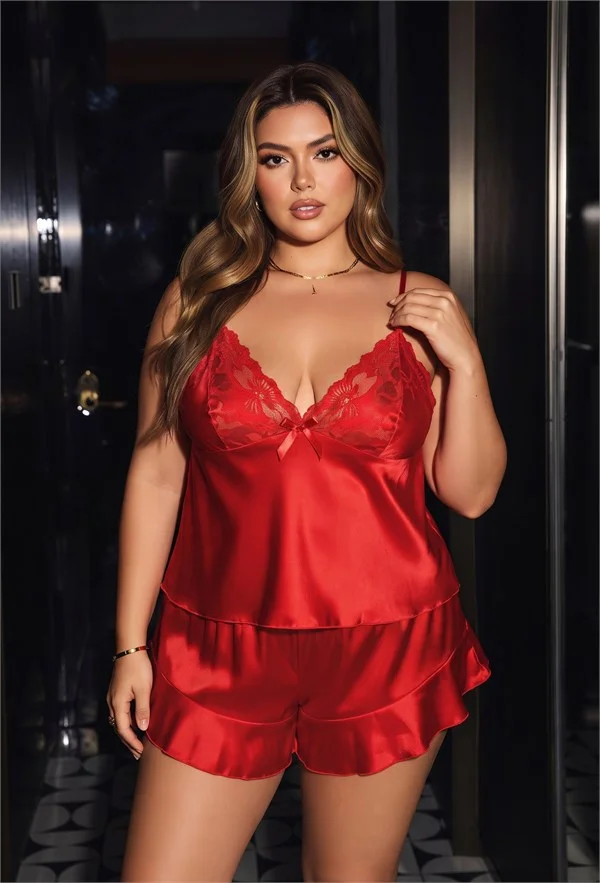 Kırmızı Büyük Beden Göğsü Fransız Dantelli Fiyonklu Paçası Fırfırlı Askılı Parlak Saten Şortlu Pijama Takımı görsel 2
