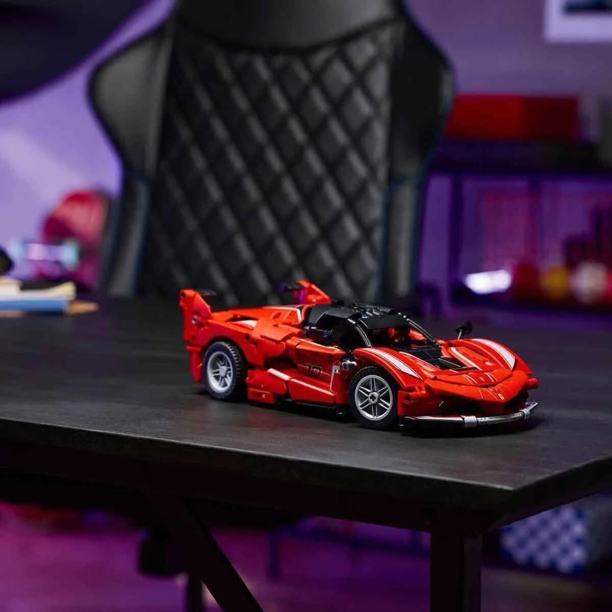 42212 Lego Technic Ferrari FXX K 897 parça +10 yaş görsel 6