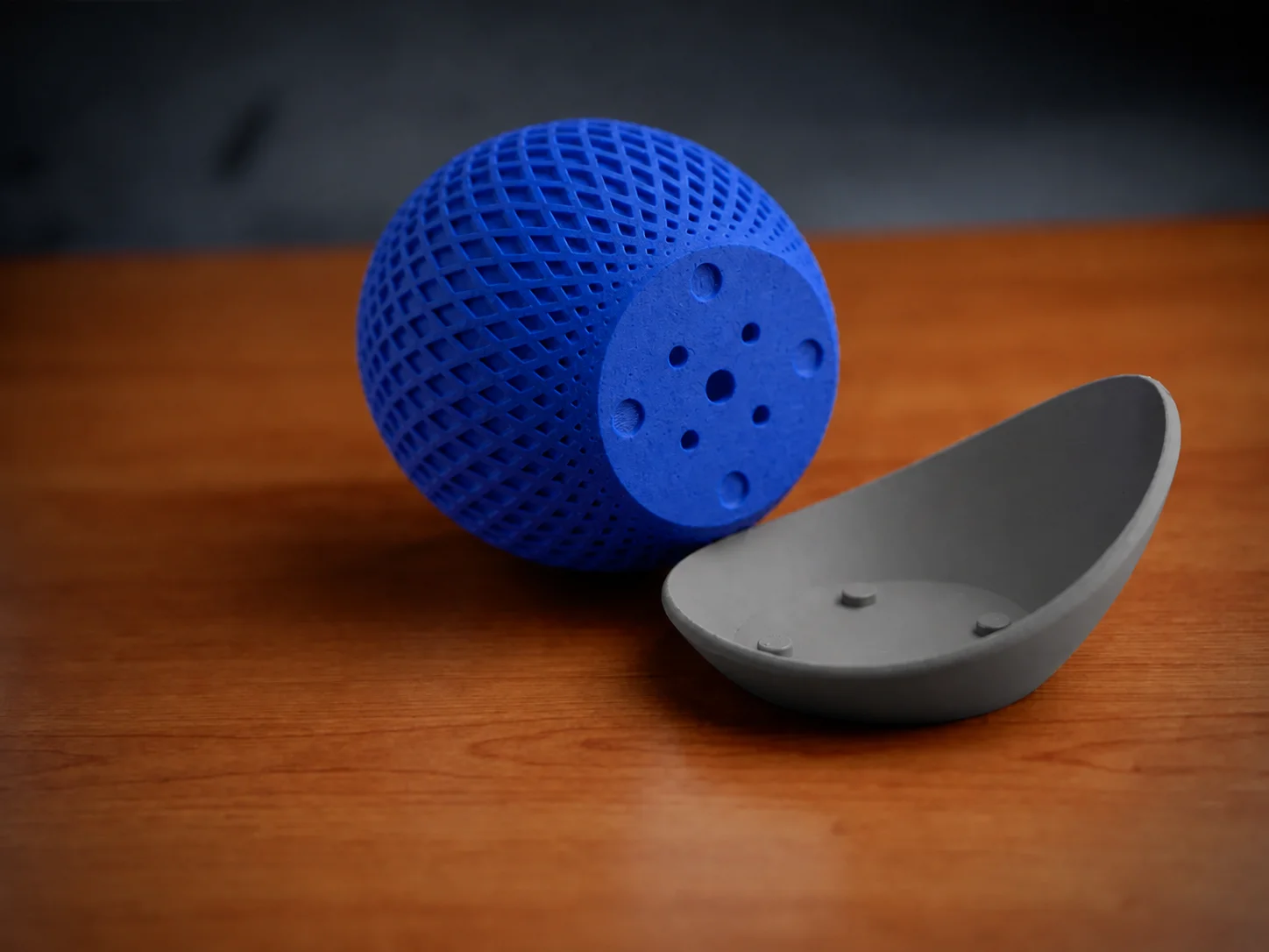 3D Baskı Küre Saksı - Kafes Dokulu İki Parçalı Dekoratif Saksı - Mavi-Gri görsel 2