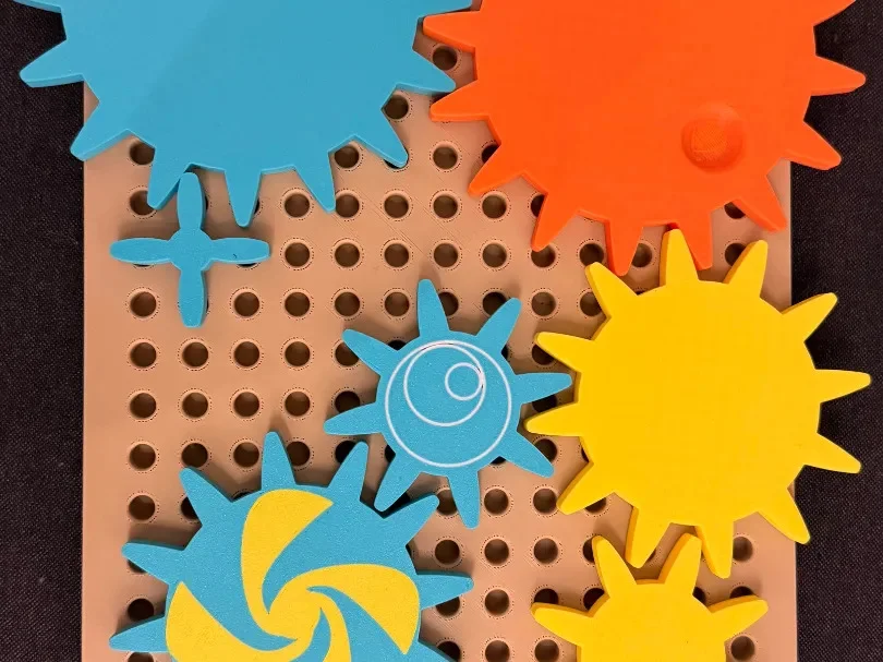 3D Baskı Dişli Çarklar Puzzle Tahtası - Döner Zincirleme Dişli Seti, Montessori Fen ve Mekanik Öğretim Materyali görsel 2