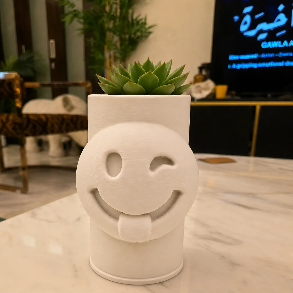 3D Baskı Emoji Planter - Göz Kırpan Yüzlü Sukulent Saksısı-Beyaz görsel 2
