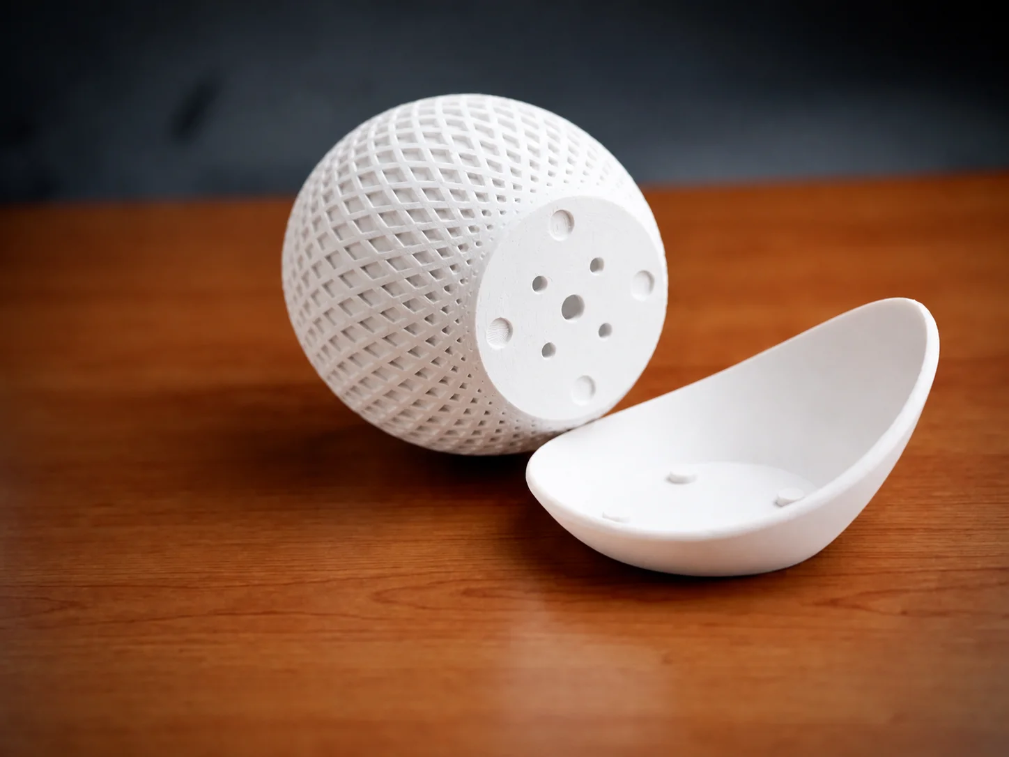 3D Baskı Küre Saksı - Kafes Dokulu İki Parçalı Dekoratif Saksı - Beyaz-Beyaz görsel 2
