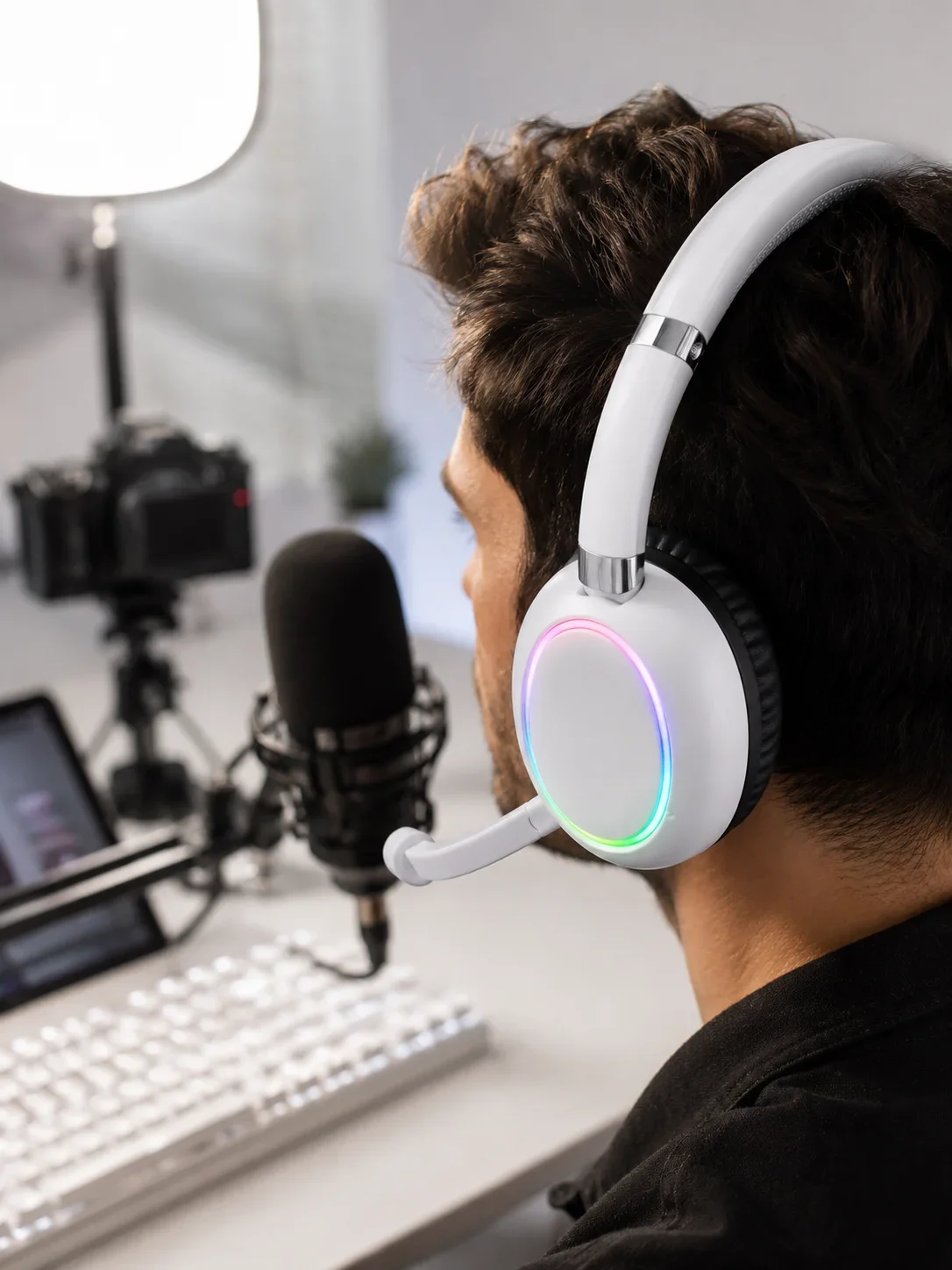 Kablosuz Bluetooth Mikrofonlu Beyaz Kulaklık RGB Işıklı görsel 5