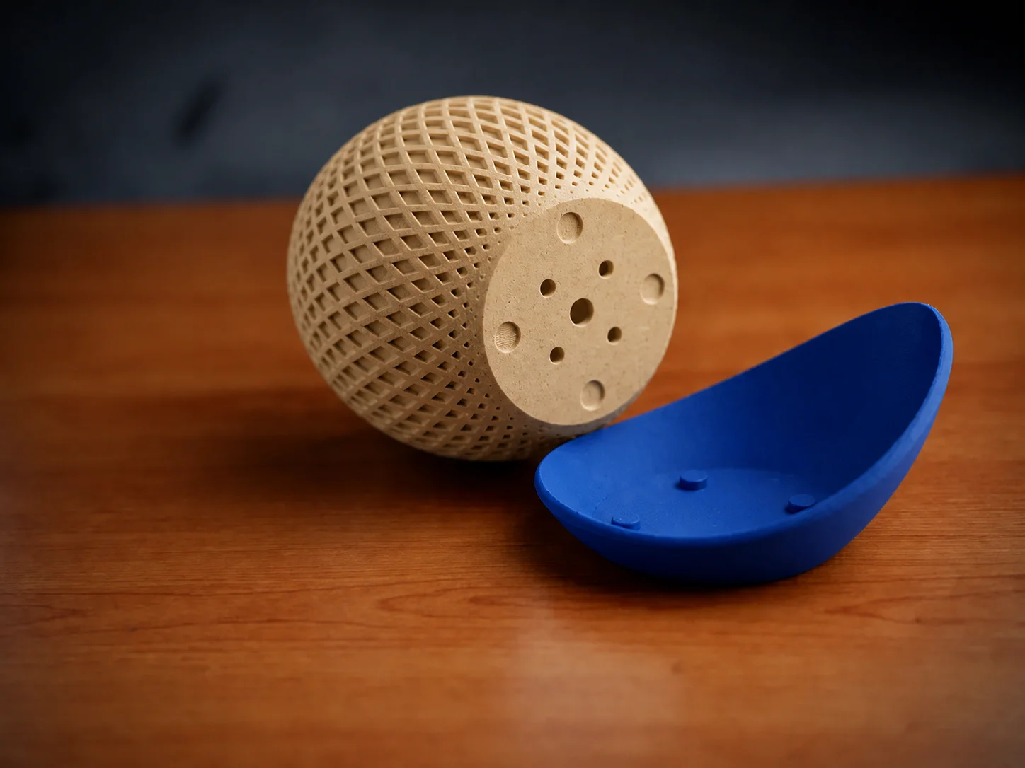 3D Baskı Küre Saksı - Kafes Dokulu İki Parçalı Dekoratif Saksı - Bej-Mavi görsel 2
