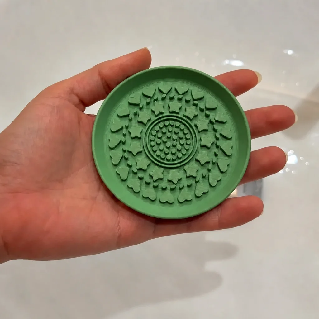 3D Baskı Makyaj Fırçası Temizleme Pedi - Desenli Aparat-Yeşil