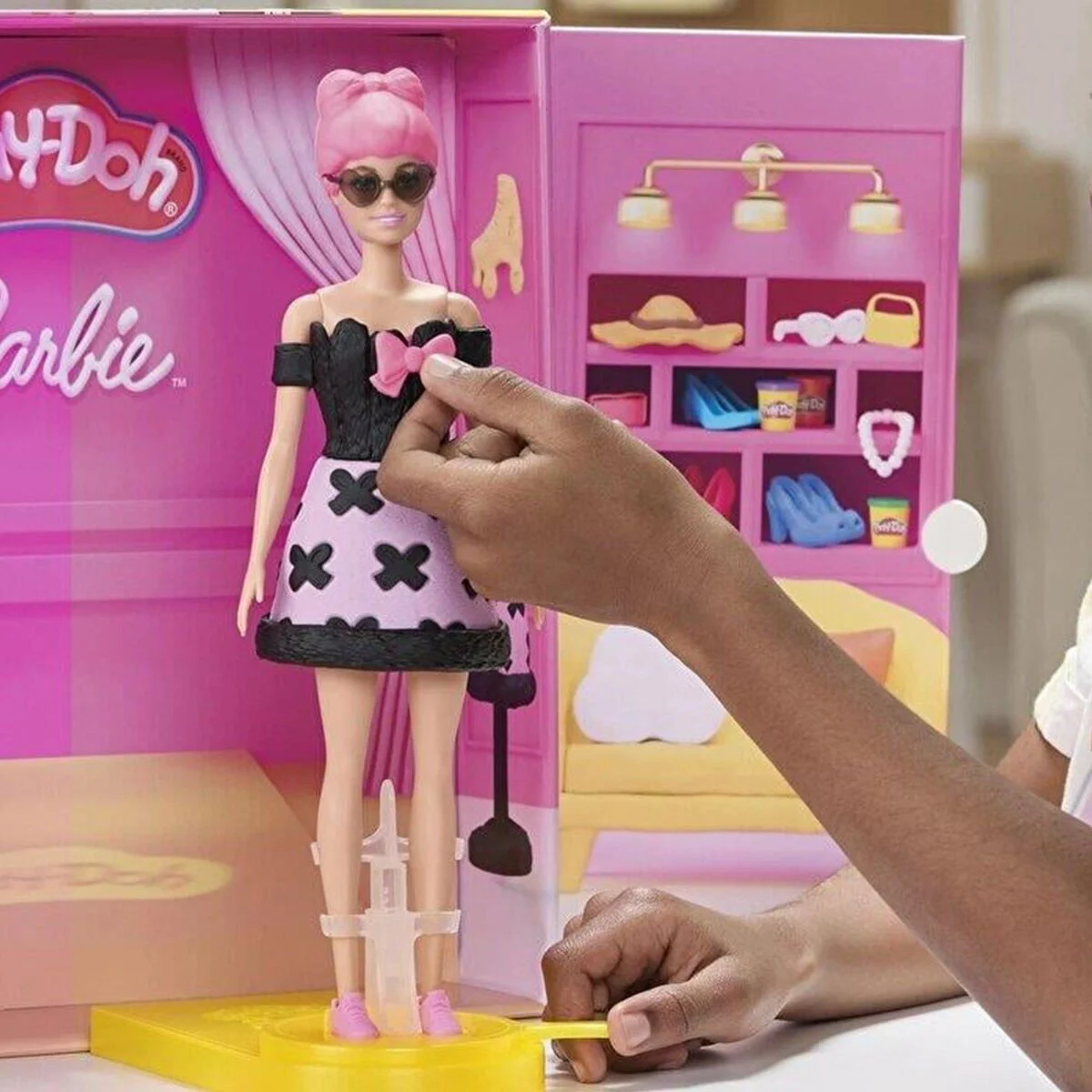G1356 Play-Doh Barbie Designer Fashion Show - Tasarım Moda Show +3 yaş görsel 5