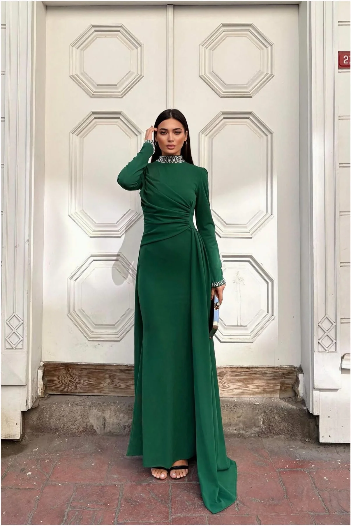 Kadın Trend Tasarım Taş Detaylı Uzun Kollu Elbise görsel 3